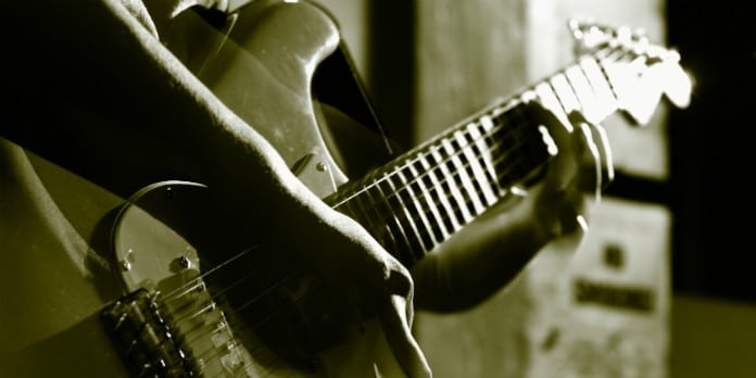 O mercado de musica no Brasil para quem toca guitarra