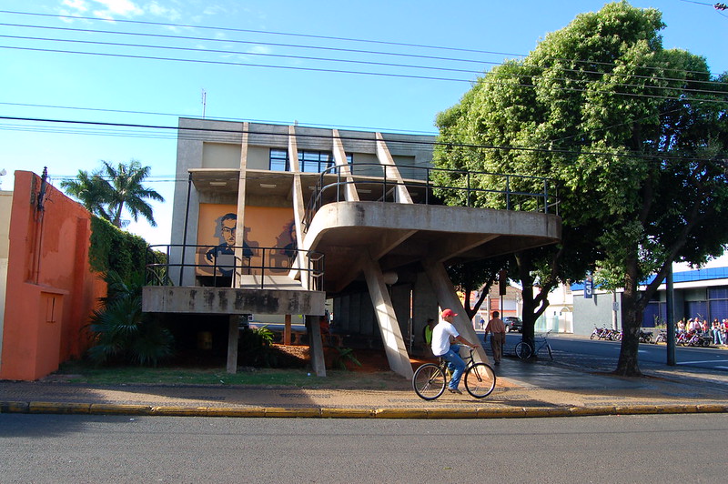 Biblioteca Municipal Castro Alves