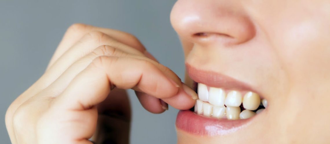 10 tiques nervosos que fazem mal para a sua saude