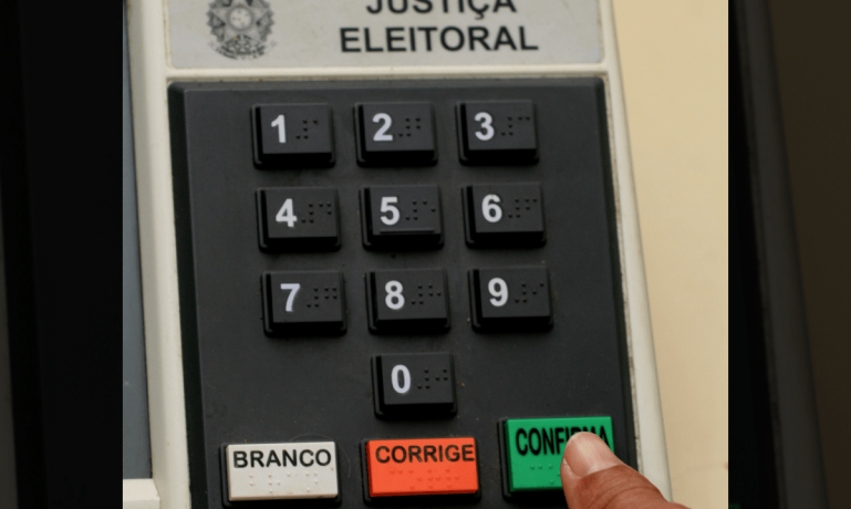 Imagem de uma urna eletrônica