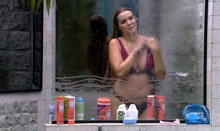 Marcela acredita que será eliminada do BBB20