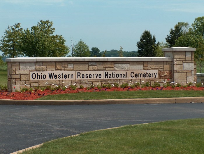 Entrada Ohio Western Reserve National Cemetery