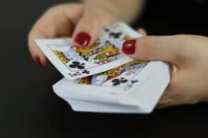 Bankroll: imagem de cartas de poker representando um ação que ocorrer nesses jogos